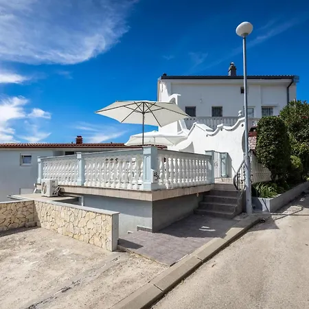 Lovely In With Wifi Crikvenica